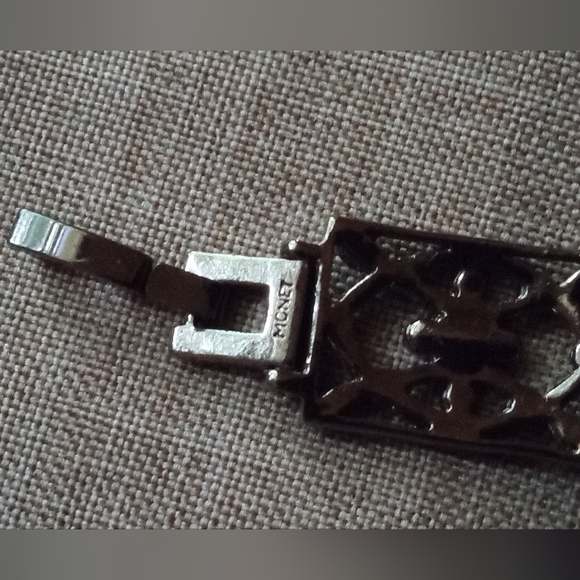 Vintage Monet Black Beaded Open Scroll Link Bracelet - Picture 5 of 5